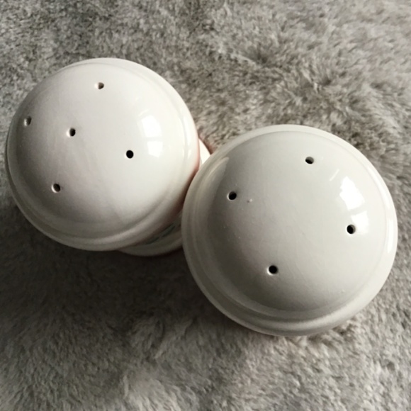 VINTAGE SET OF LARGE CERAMIC SALT & PEPPER SHAKERS IN FLORAL 80’S PINK & GREEN - Picture 3 of 7